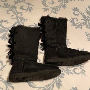 Black Bailey Bow UGGS